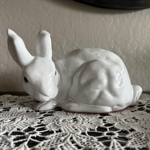 Other - Vintage earth needs ltd rabbit sculpture